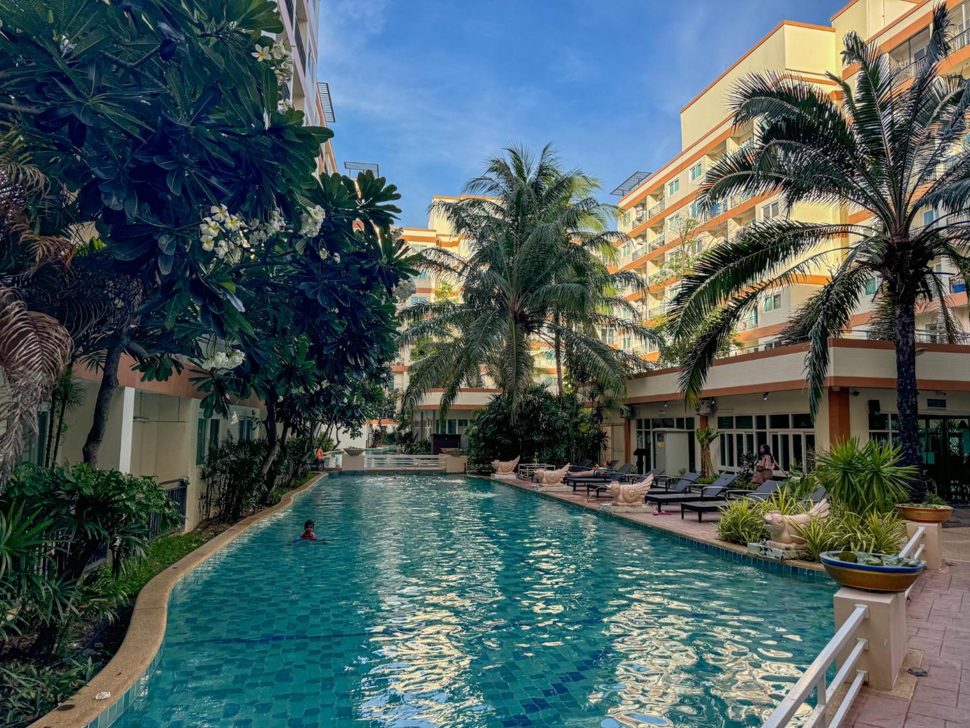 卧室直达泳池 全网最低价 到中天海滩5分钟 Jomtien Beach Esterno foto